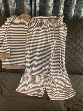Muk Luks Super Soft NWOT Brown and White Striped Pajama Set